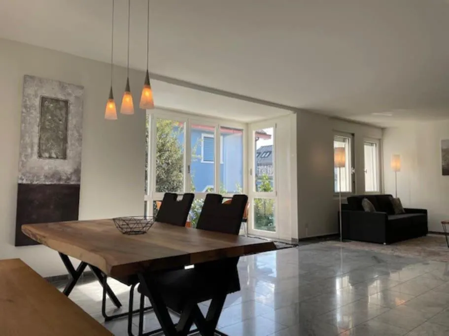 Image 3 of Amazing 2 bedroom flat: specious and central (Duke2)