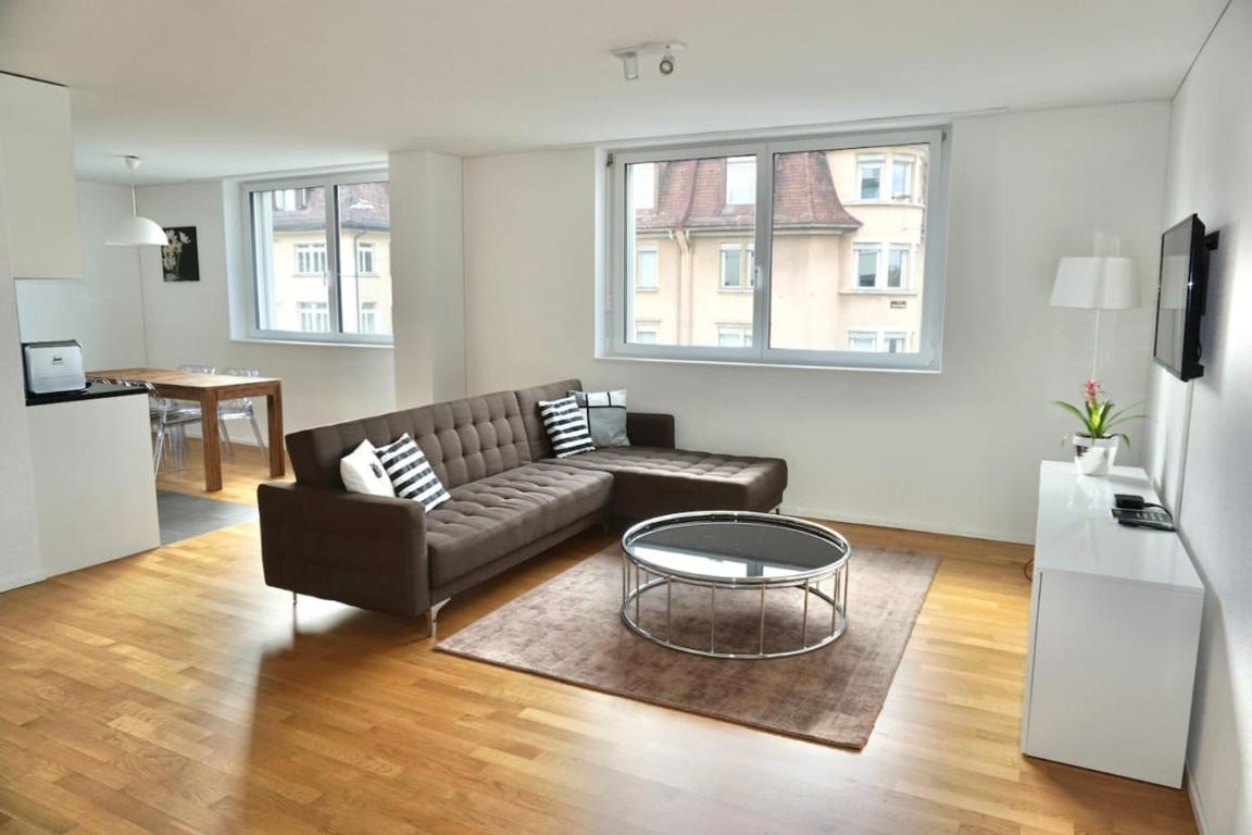 Balcony Suite in Central Zurich SH2,4R