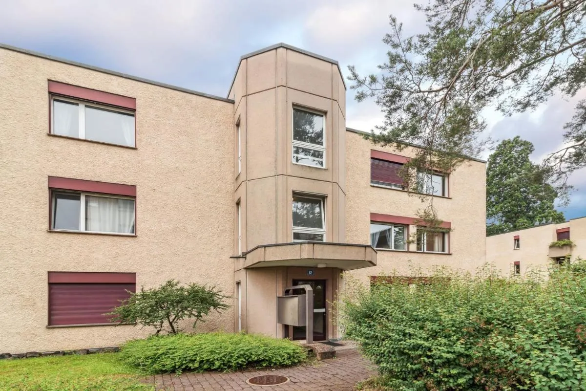 Image 5 of Chic 3-Bedroom Apartment Near Zurich Center