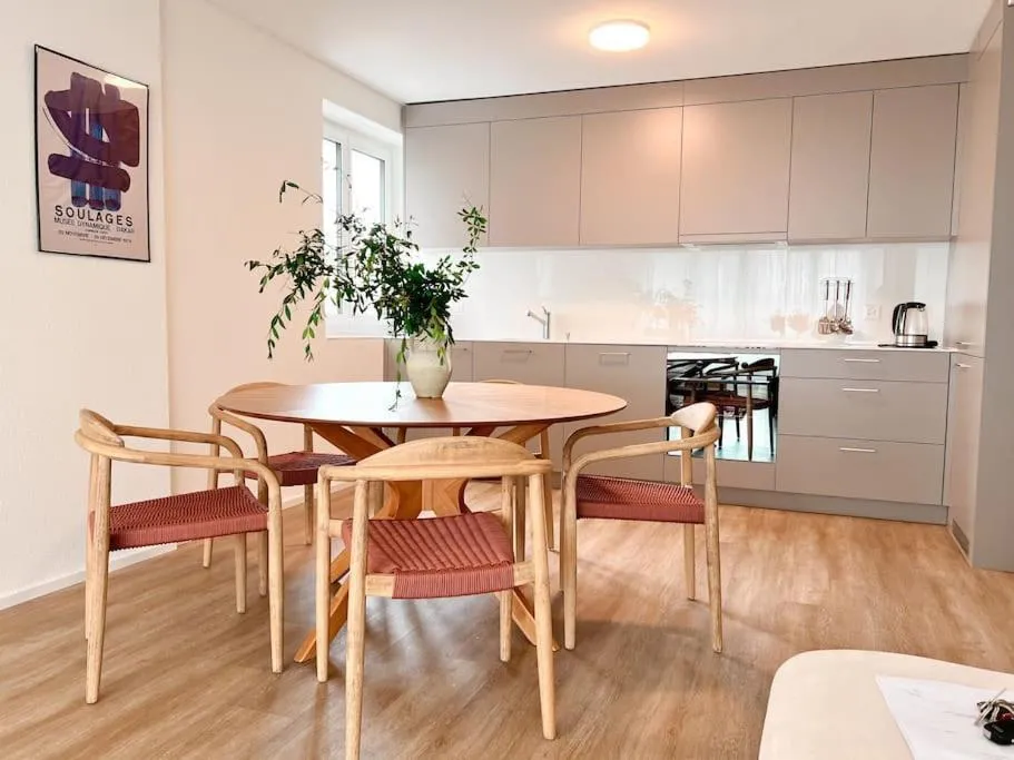 Image 6 of City Comfort – 2BR Apartment Newly Renovated -301-