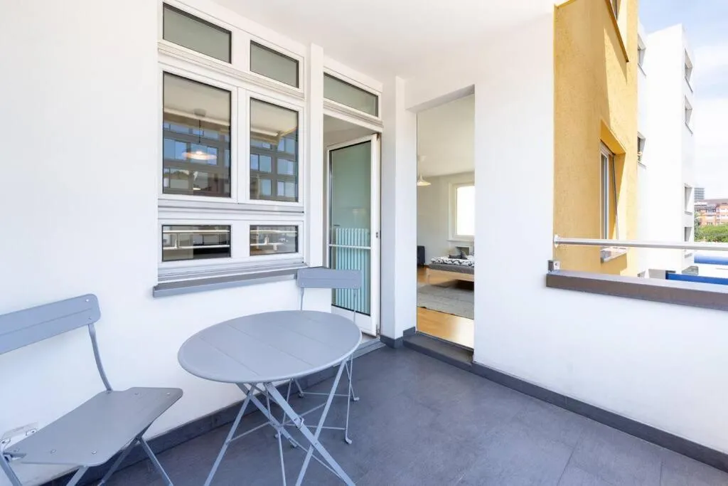 Image 6 of Comforting stay in Downtown Zurich with Skyline Views