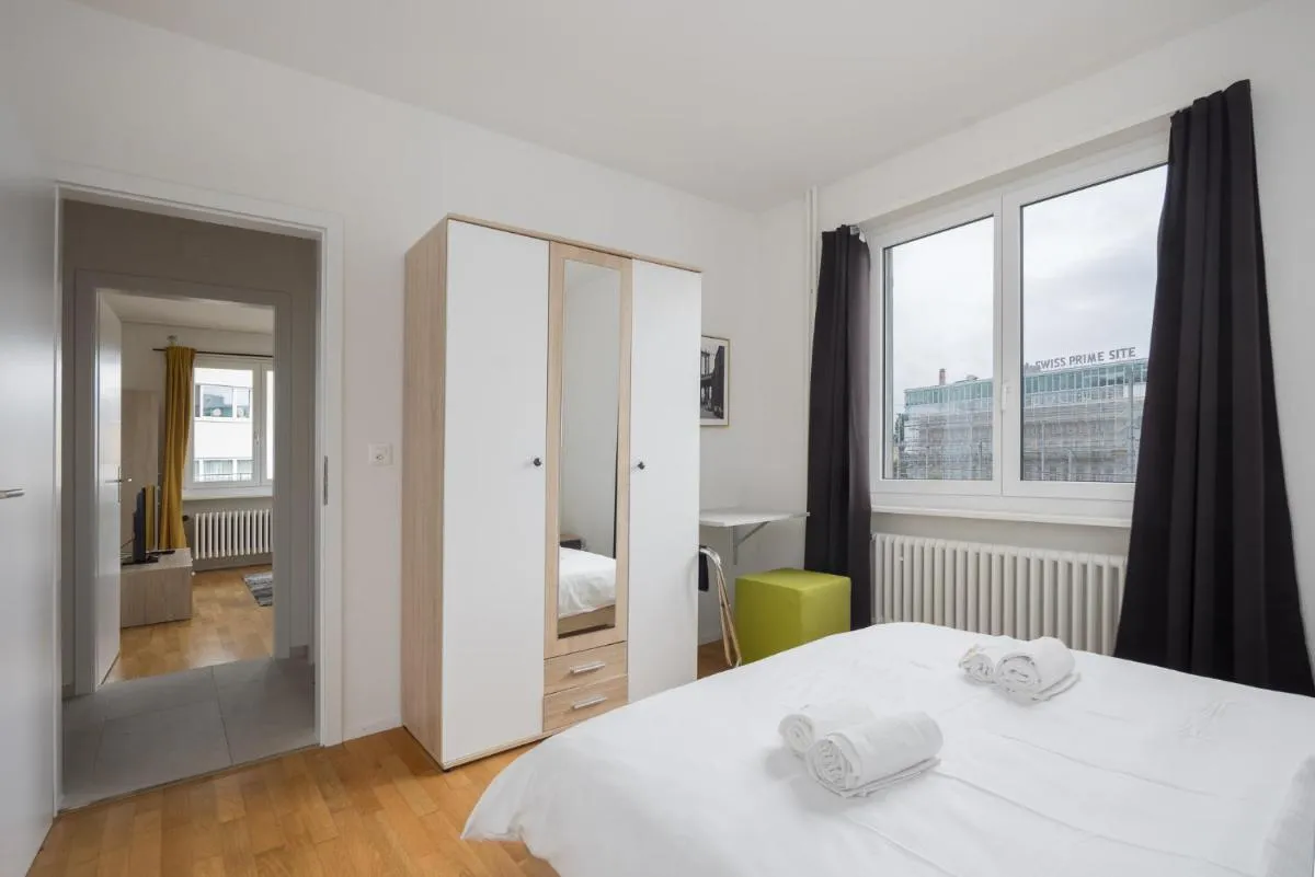 Image 1 of Downtown Dream 3,5BR with Balcony and Style BA22