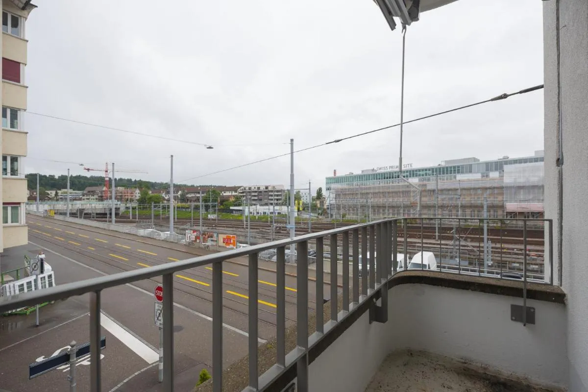 Image 5 of Downtown Dream 3,5BR with Balcony and Style BA22