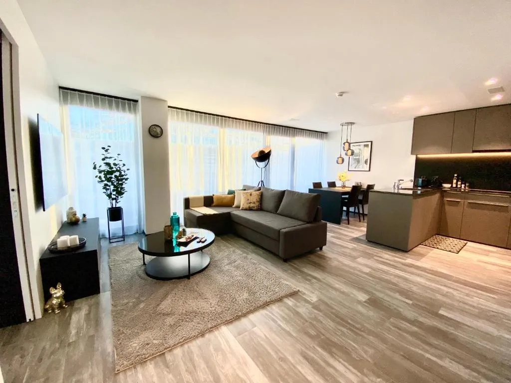 Image of GLAD Spot: Zurich – Central – Design – Netflix