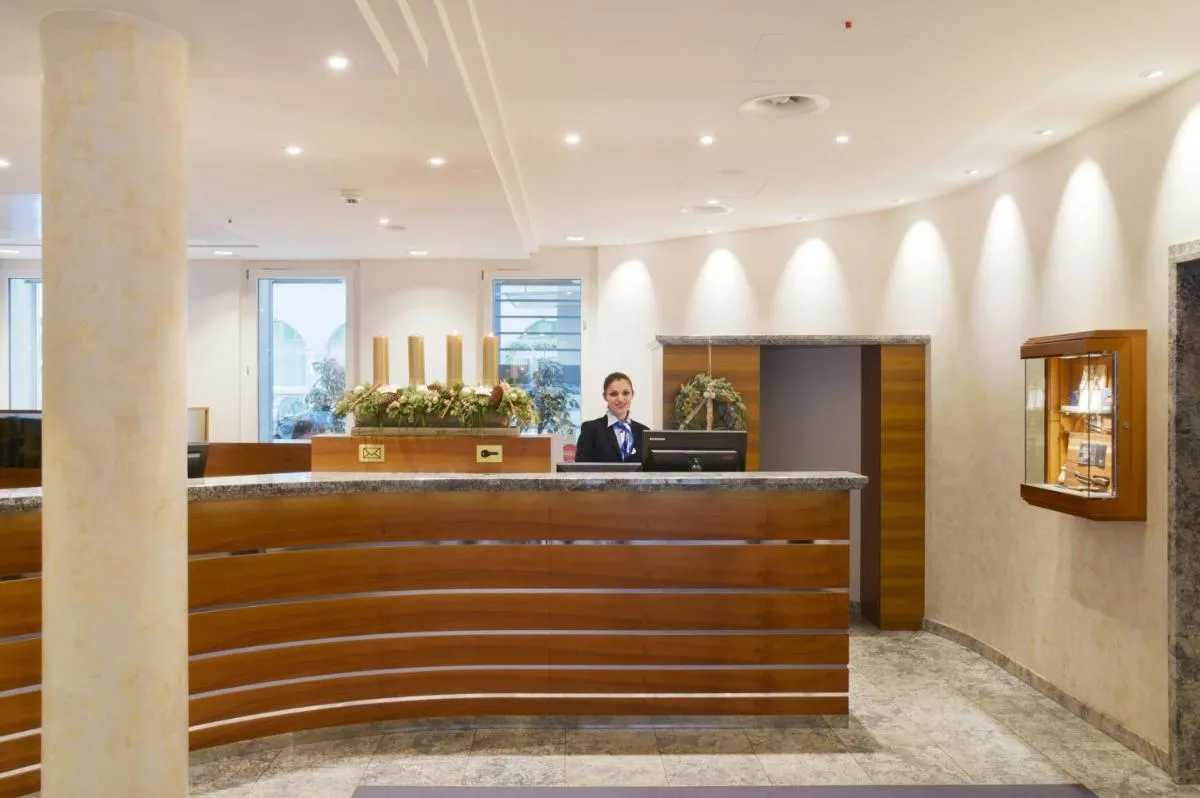 Image 6 of Glärnischhof by TRINITY