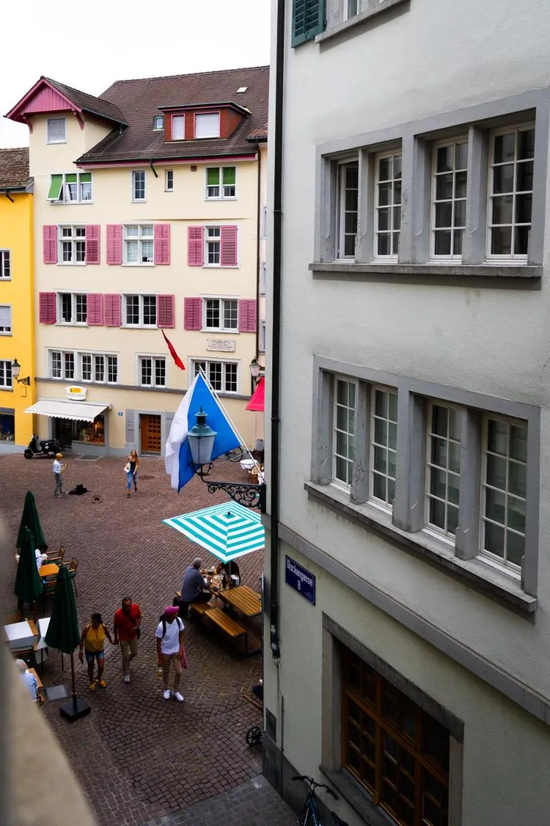 Image 5 of Goethe House in old town Zürich