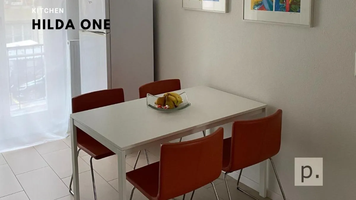 Image 2 of H1 with 4,5 Room, Bathroom, Kitchen, Central, quiet & modern with office