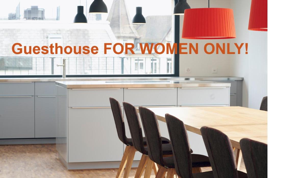 Josephine’s Guesthouse – ! WOMEN ONLY !