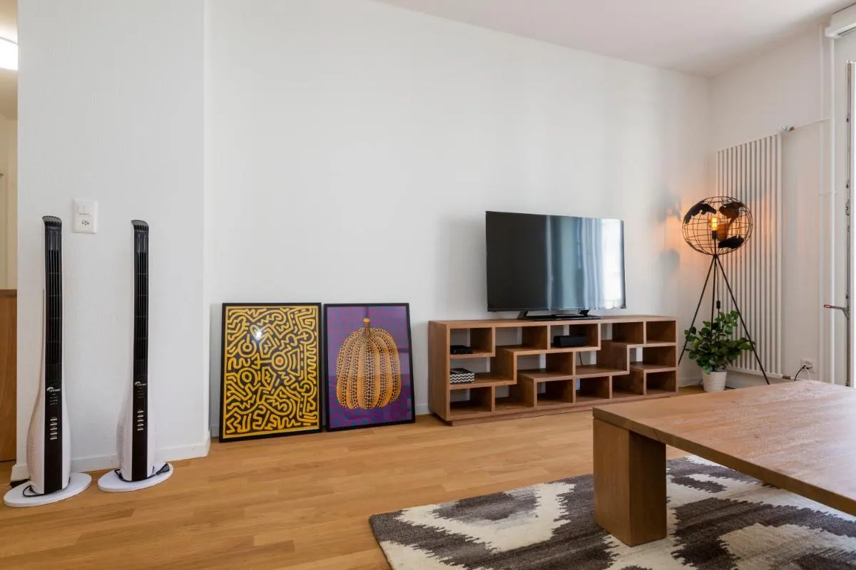 Image 2 of KAYA Zurich Apartment 2A – Downtown 2BR Apt with Balcony