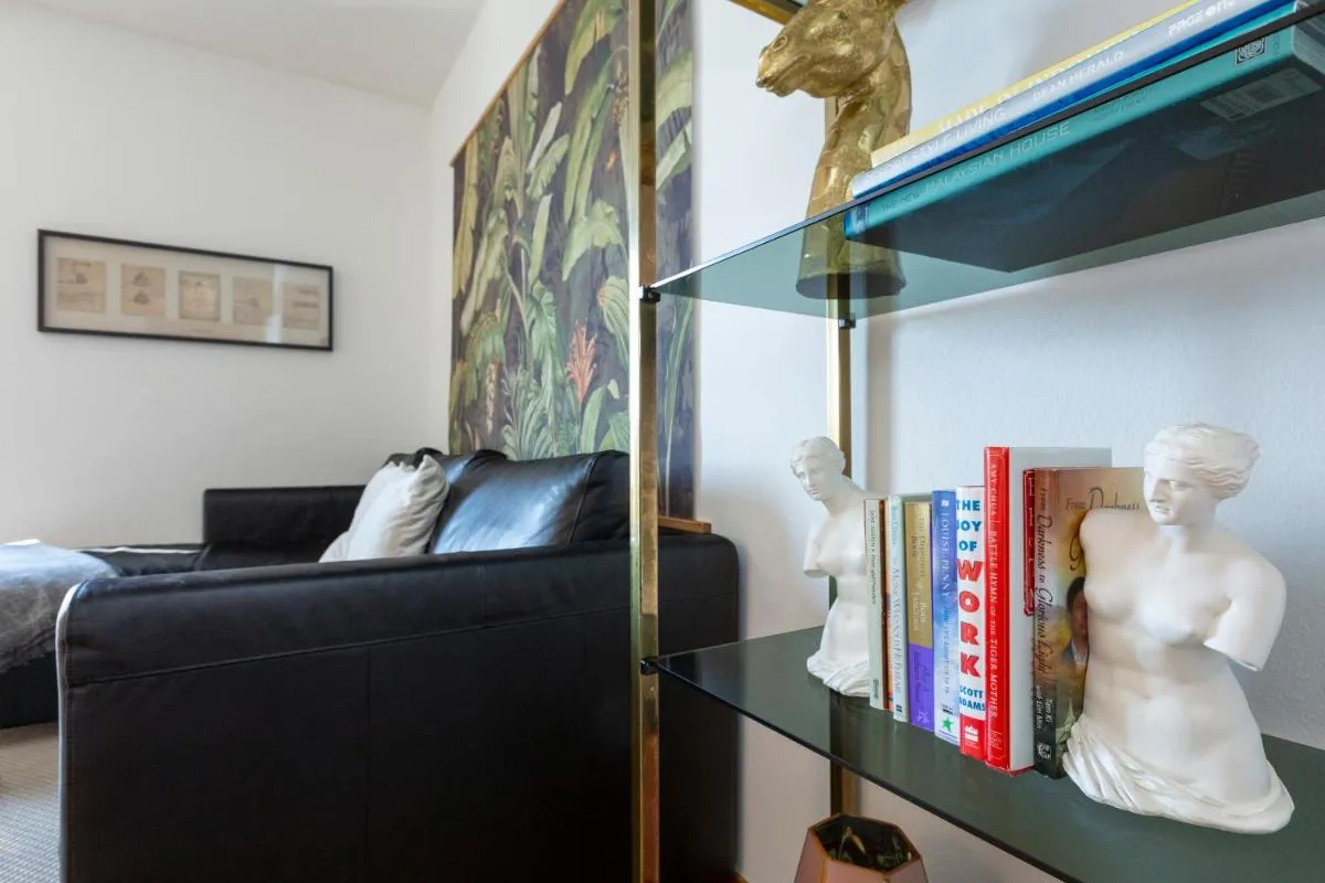 Image 4 of KAYA Zurich Apartment 4B – Downtown 2BR Deluxe Apt