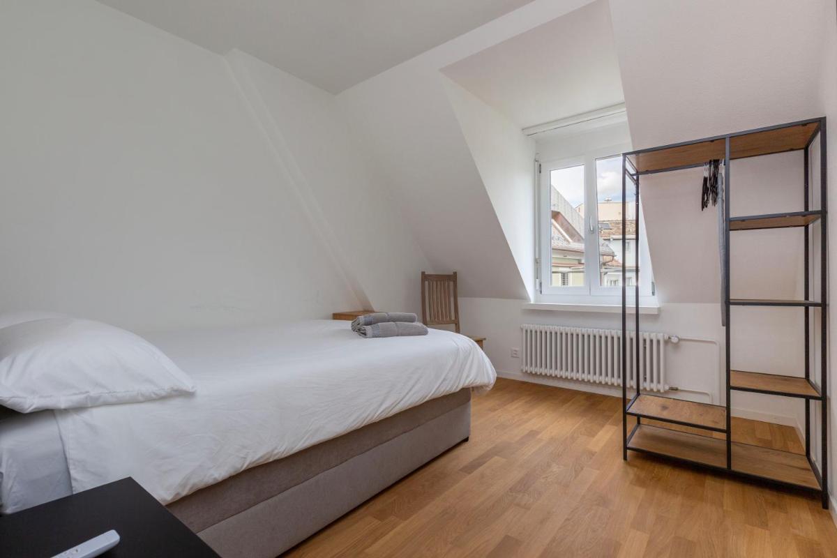 KAYA Zurich Apartment 5A – Downtown 2-BR Deluxe Loft Apt