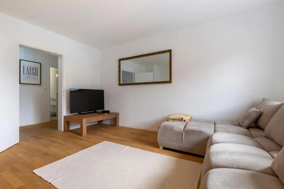 Image 4 of KAYA Zurich Apartment 5A – Downtown 2-BR Deluxe Loft Apt