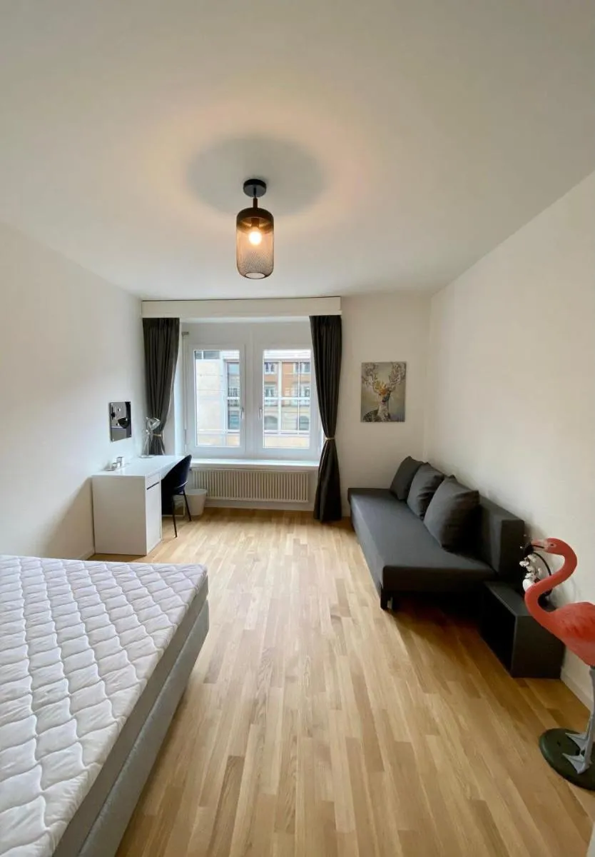 Image 3 of KAYA Zurich Apartment SAPPHIRE – Downtown 2BR Deluxe Apt