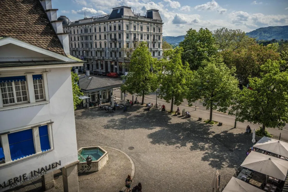 Image 4 of Lake Side Location Bellevue