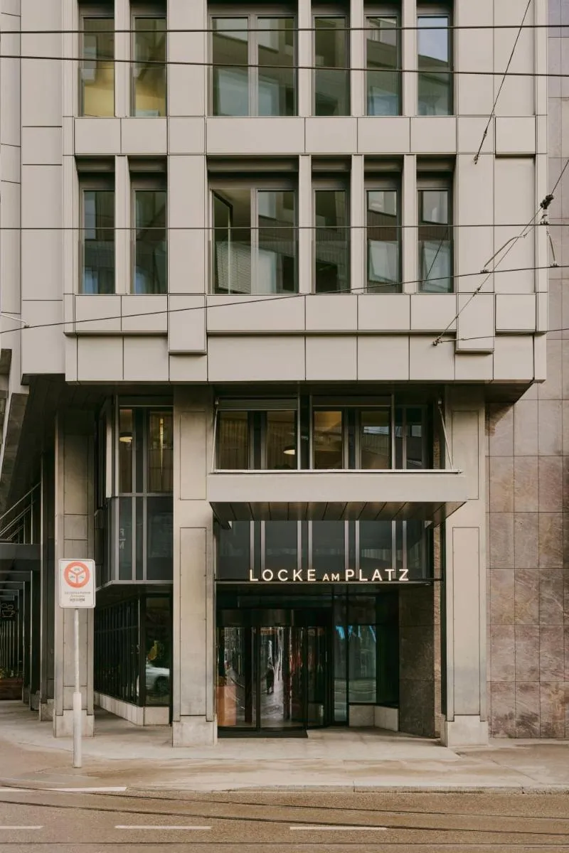 Image 5 of Locke am Platz Zurich