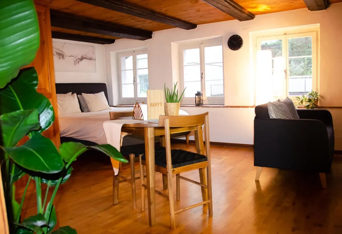 Image 3 of MANY’S historical city central APARTMENTS