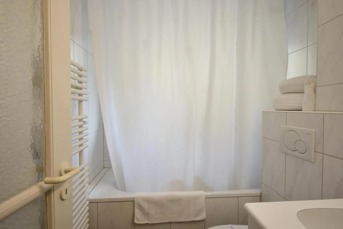 Image 2 of Nice 1BR flat in the city center – Crown 3