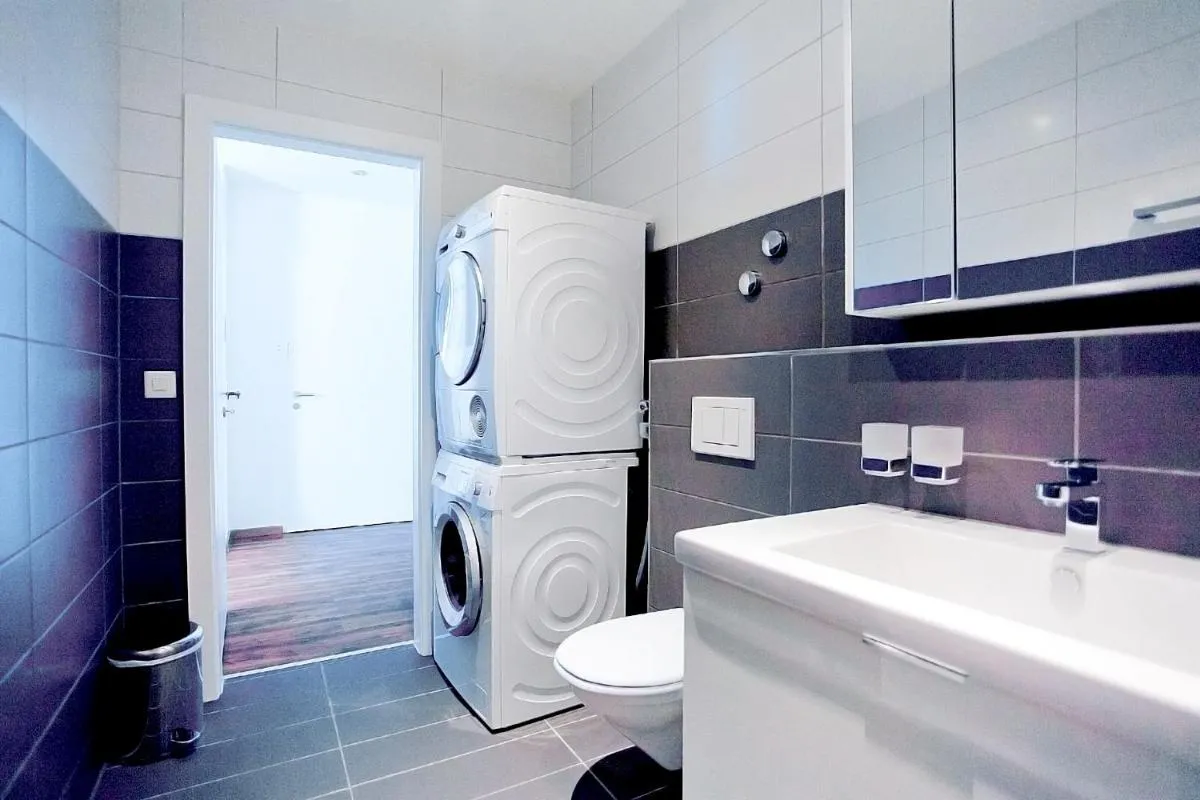 Image 2 of Premium Apartments by Livingdowntown