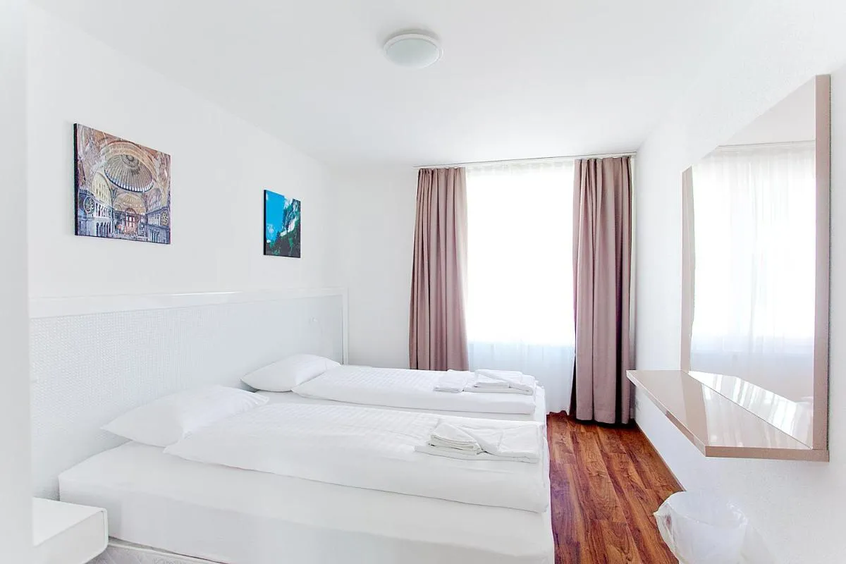 Image 6 of Premium Apartments by Livingdowntown