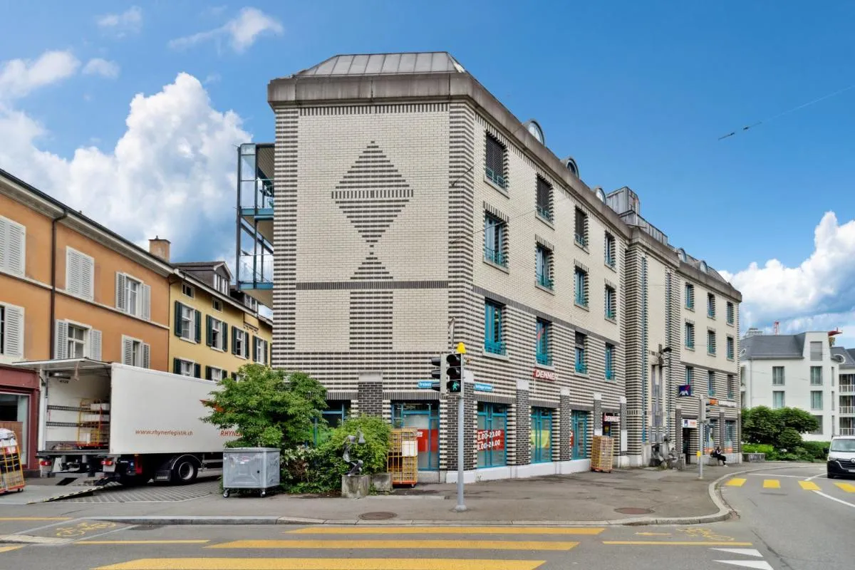 Image 5 of Spacious Central Apartments HOTING