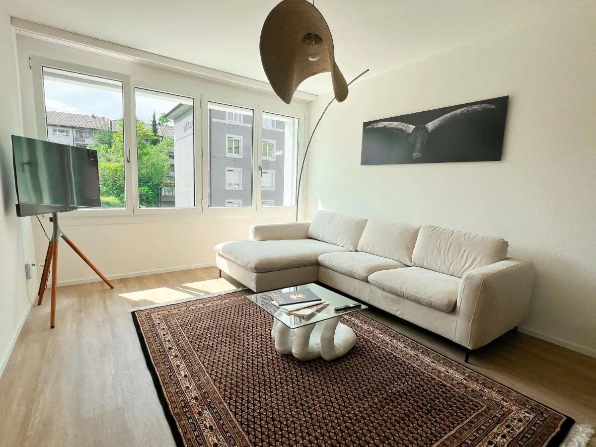 Image 4 of Stilvolle Wohnung in Zürich Oerlikon! -202-