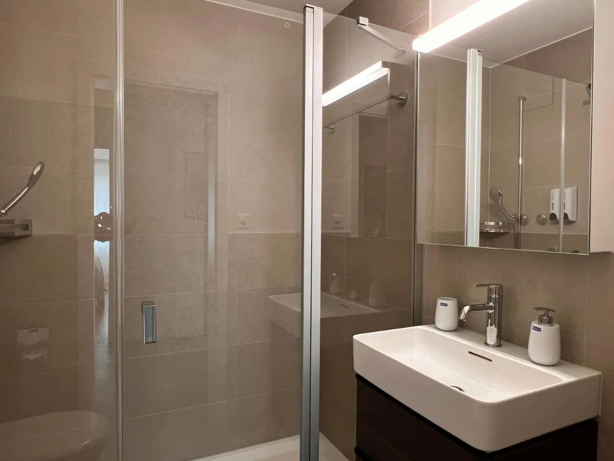 Image 6 of Stilvolle Wohnung in Zürich Oerlikon! -202-