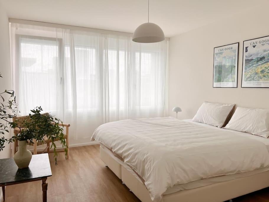 Urban Oasis – 2BR Apartment near Bahnhof Zürich Oerlikon -302-