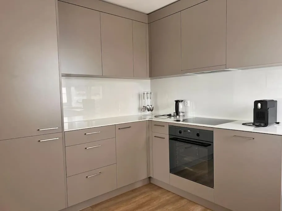 Image 6 of Urban Oasis – 2BR Apartment near Bahnhof Zürich Oerlikon -302-