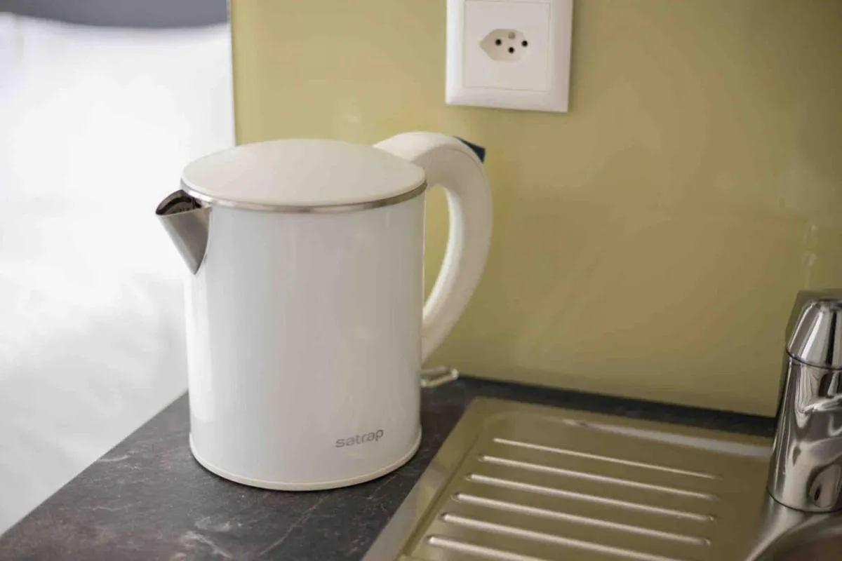 Image 4 of Urban Oasis with Queen Bed and View BE-33