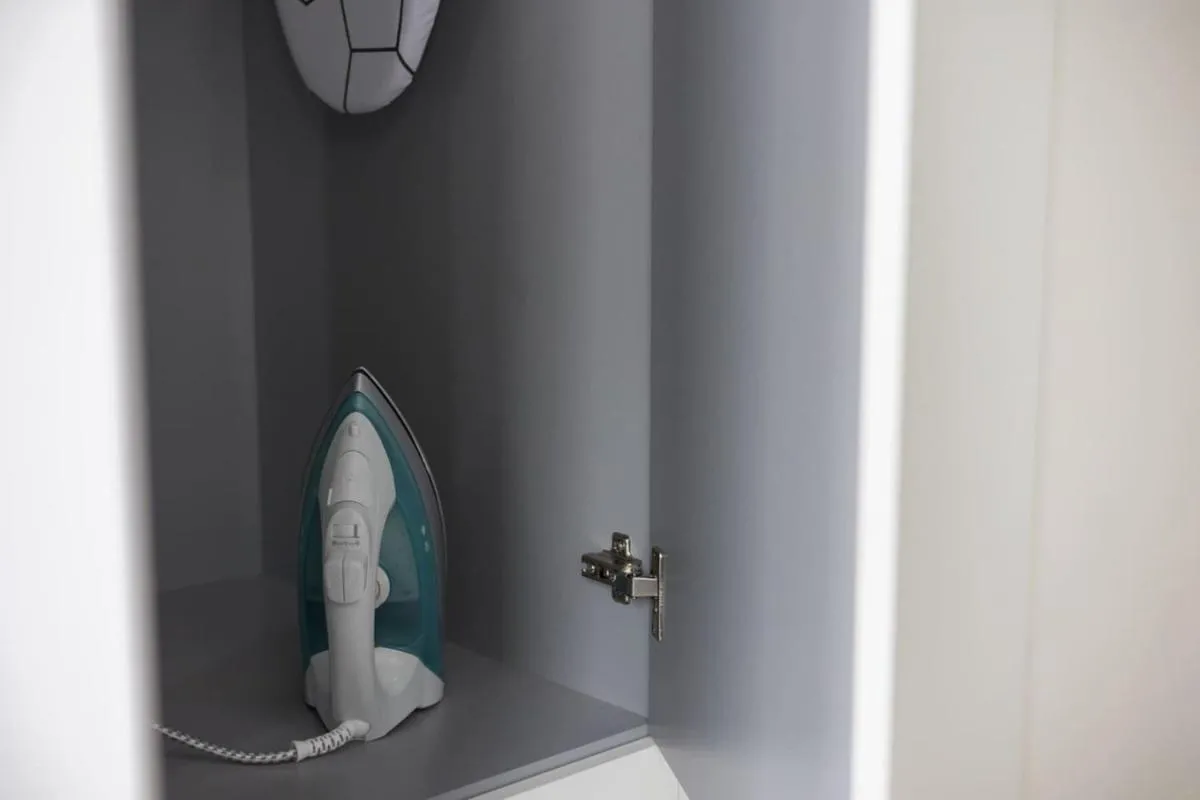 Image 6 of Urban Oasis with Queen Bed and View BE-34