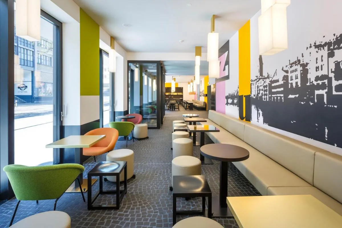 Image 3 of Züri by Fassbind